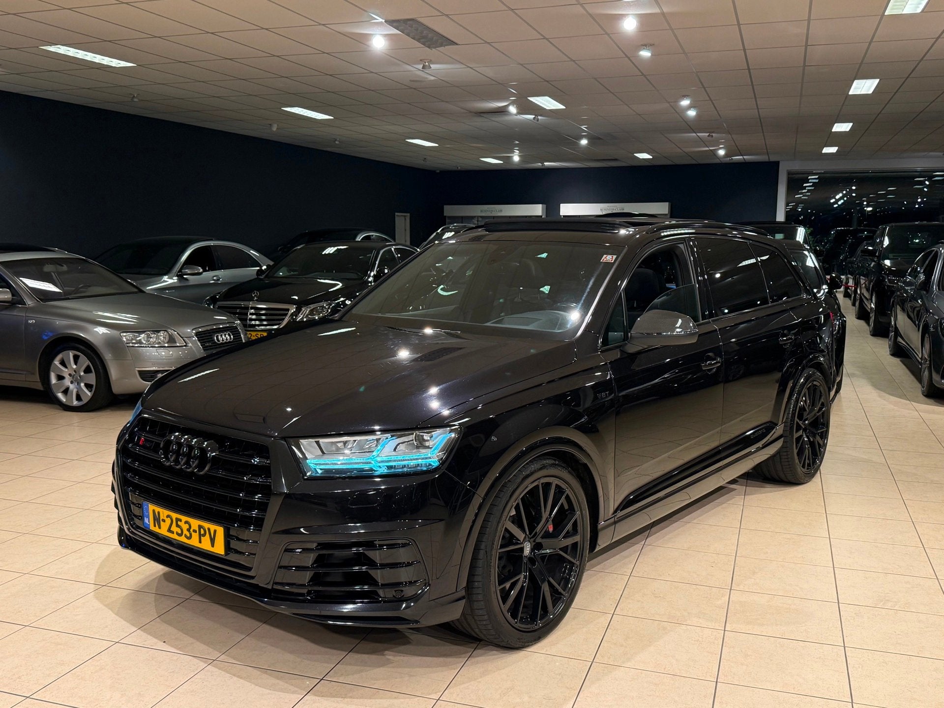 Audi SQ7 4.0 TDI Quattro Pro Line + Panorama/HUD/Black Editi, SQ7, Gebruikt, 2245 kg, Zwart