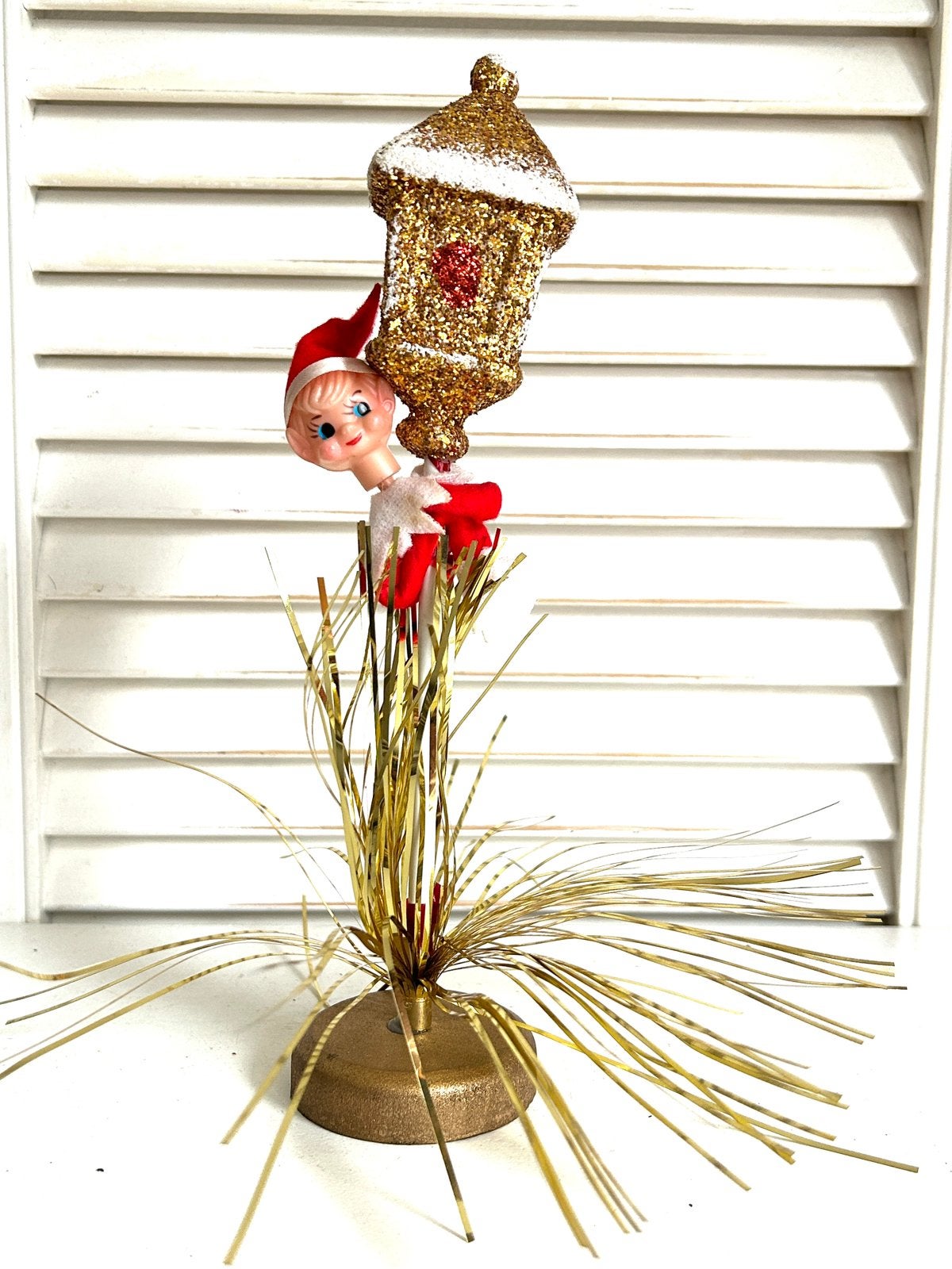 Vintage kerstornament elfje op lantaarn knee hugger Japan, Ophalen