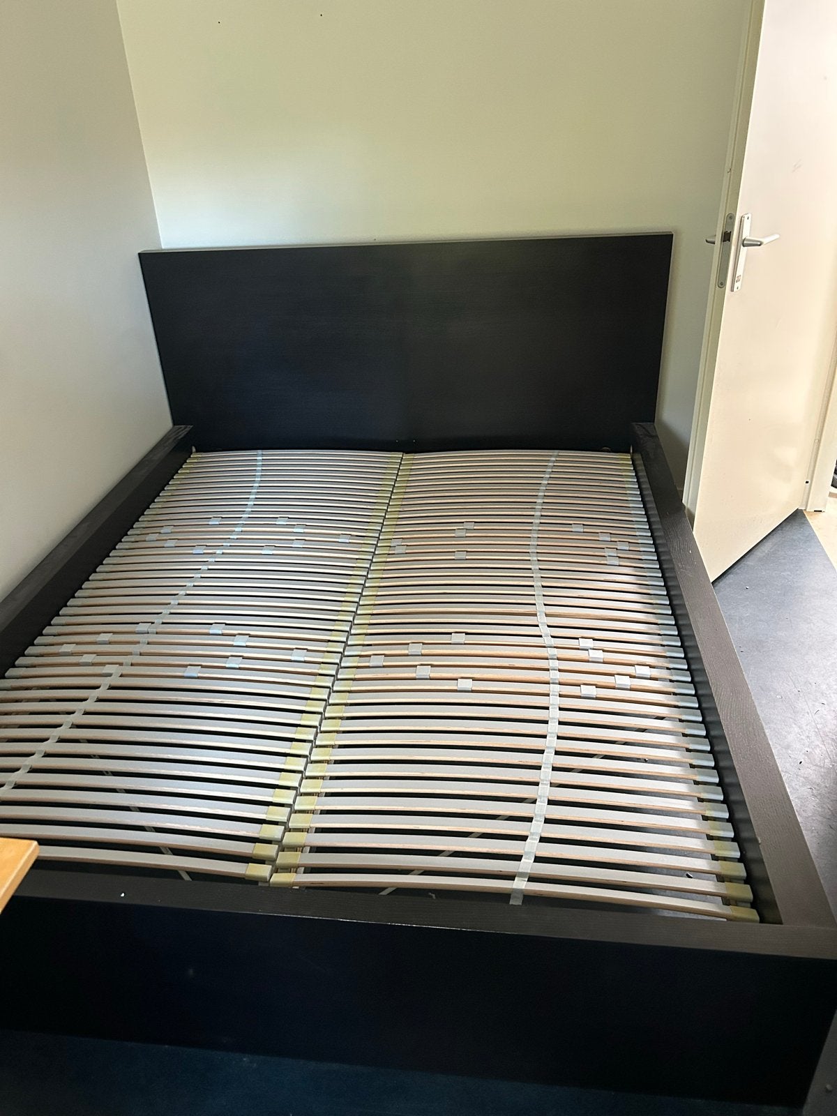 Tweepersoonsbed met lattenbodem (IKEA MALM), Huis en Inrichting, Gebruikt, Zwart, Tweepersoons, Ophalen of Verzenden