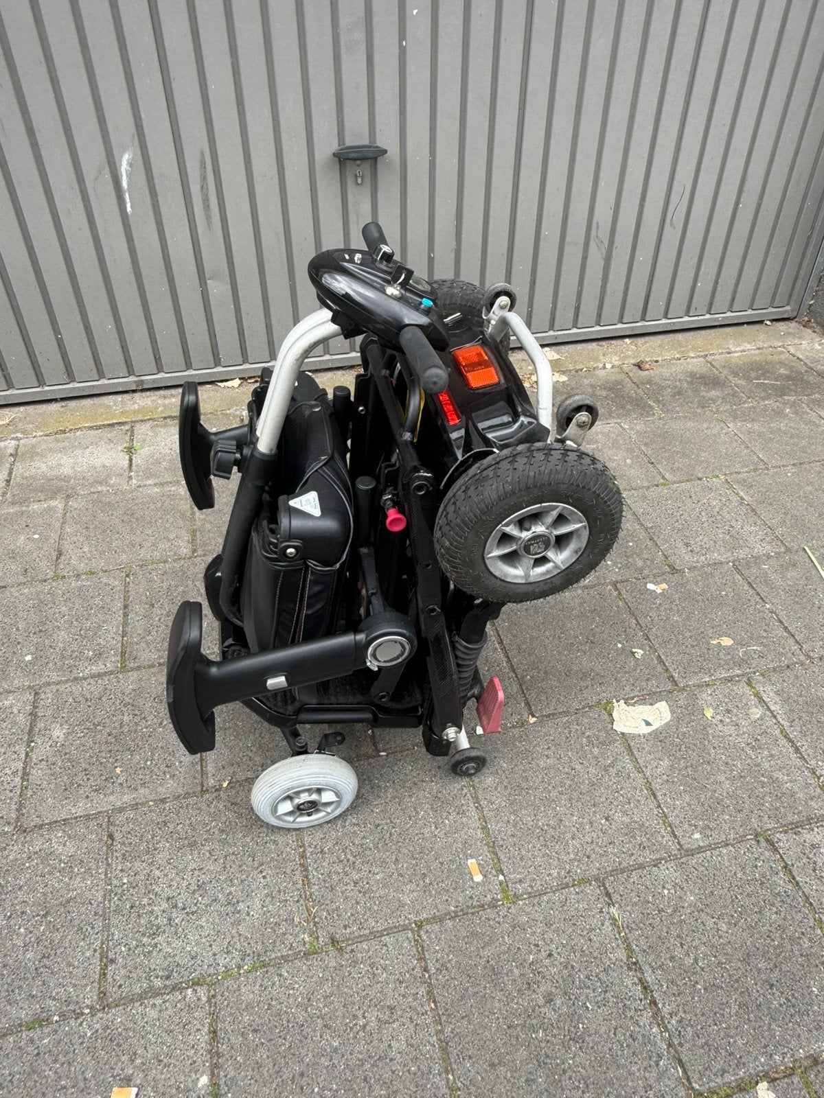Mango Bobby carbon deluxe opvouwbare scootmobiel, Diversen, Ophalen, Inklapbaar, Zo goed als nieuw, Elektrische rolstoel