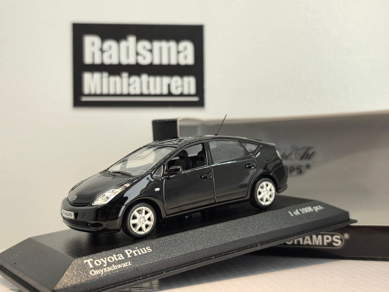Toyota Prius - 2e generatie - Zwart - 1:43 Minichamps, Hobby en Vrije tijd, Auto, Ophalen of Verzenden