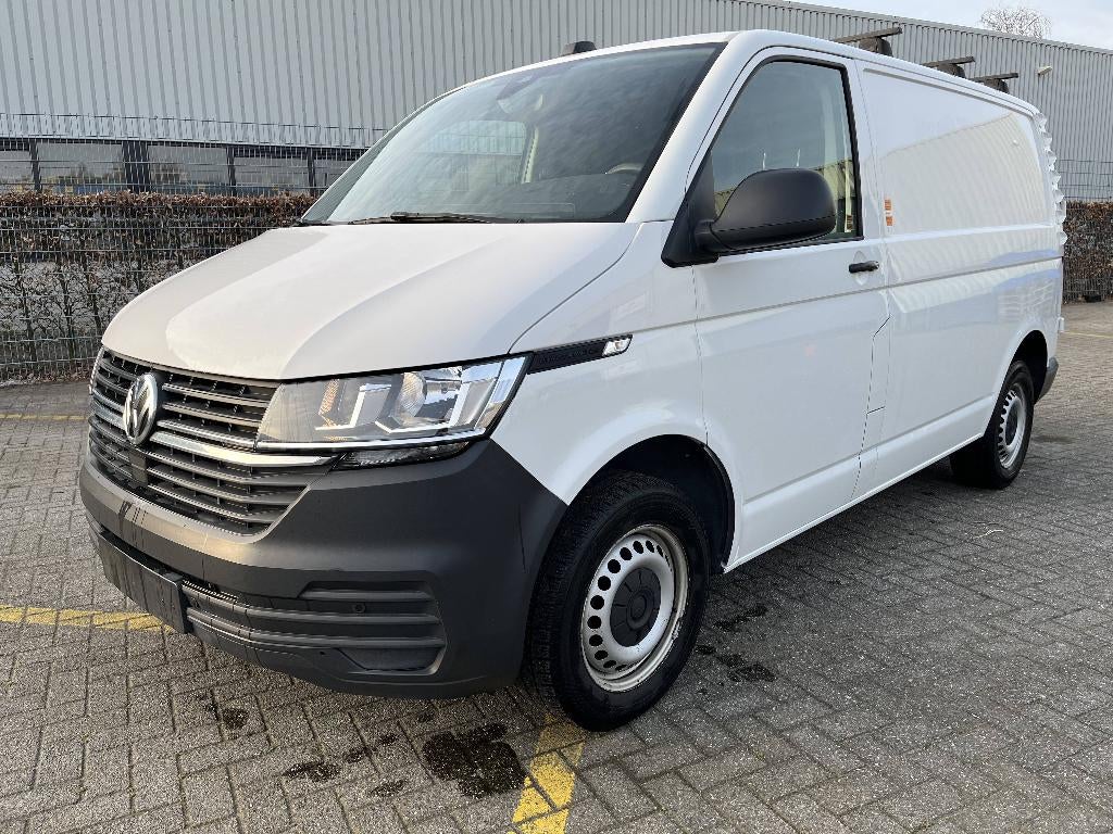 Volkswagen Transporter T6.1 2.0 TDI 110PK + leder 3-pers. VW, Voorwielaandrijving, Stof, 4 cilinders, Volkswagen