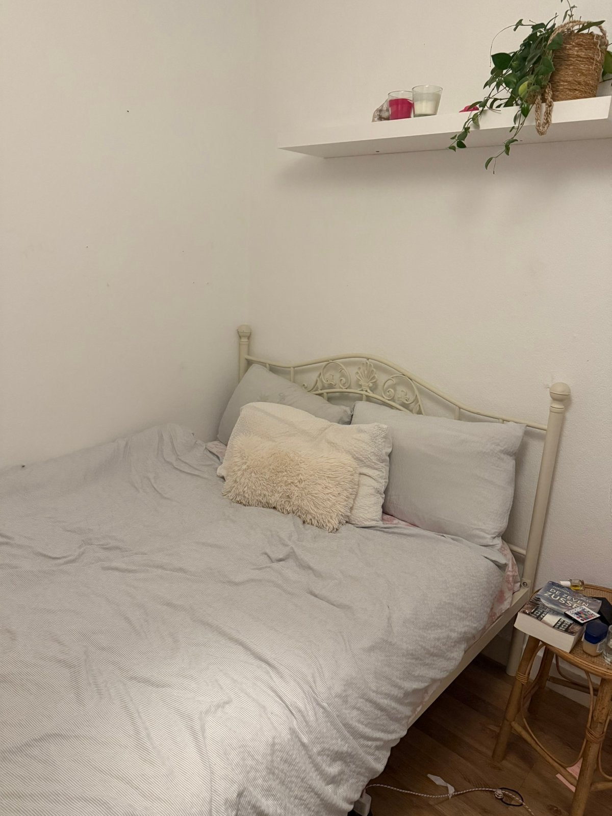 Sierlijk Bed frame + Matras, Ophalen, Eenpersoons, Metaal