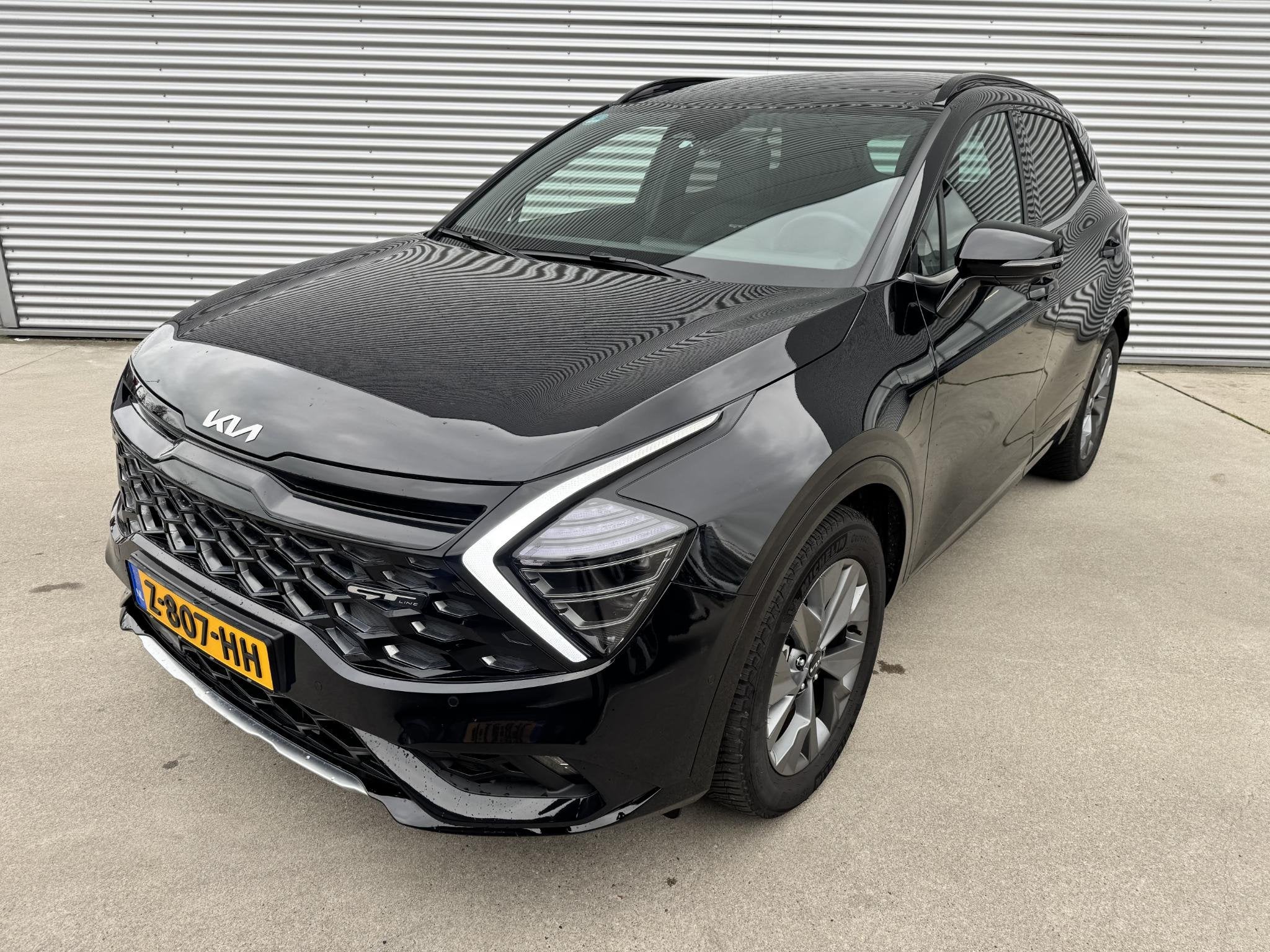 Kia Sportage 1.6 T-GDi Hybrid GT-PlusLine NW door ons geleve, Auto's, Gebruikt, Euro 6, 4 cilinders, 1650 kg