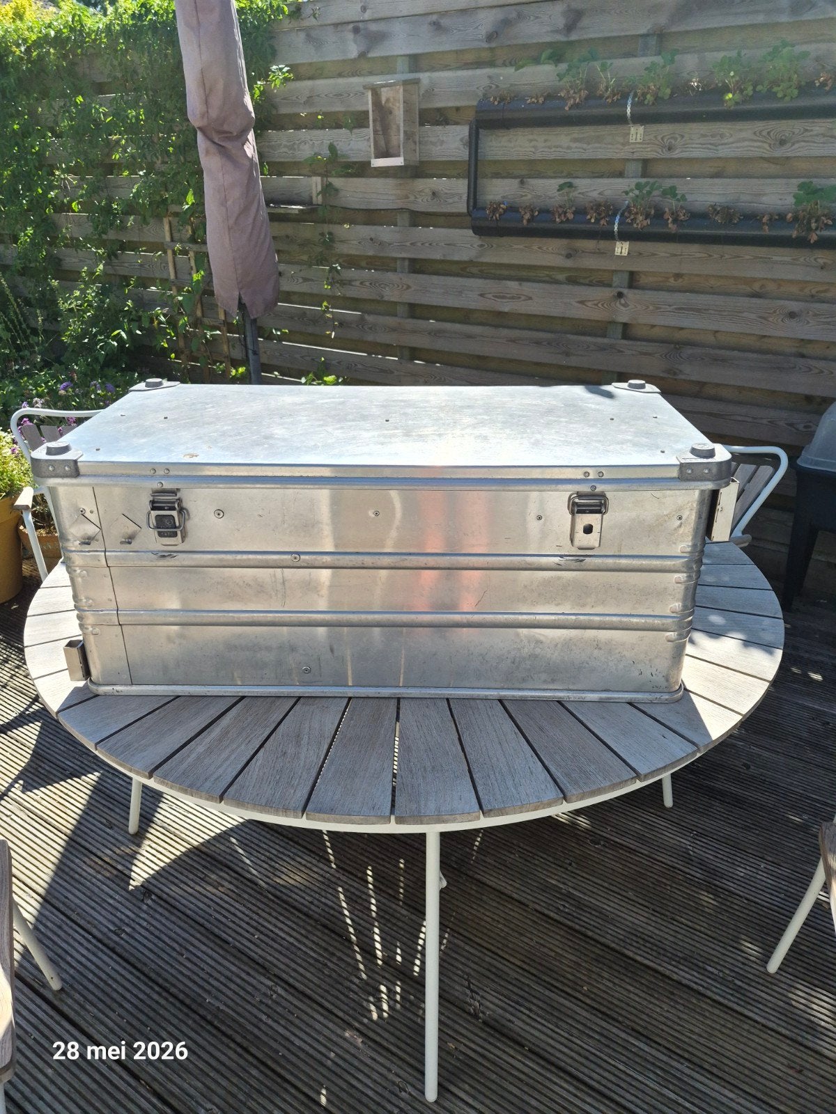 Zarges kist omgebouwd tot complete campingkeuken, Caravans en Kamperen, Kampeeraccessoires, Ophalen, Gebruikt