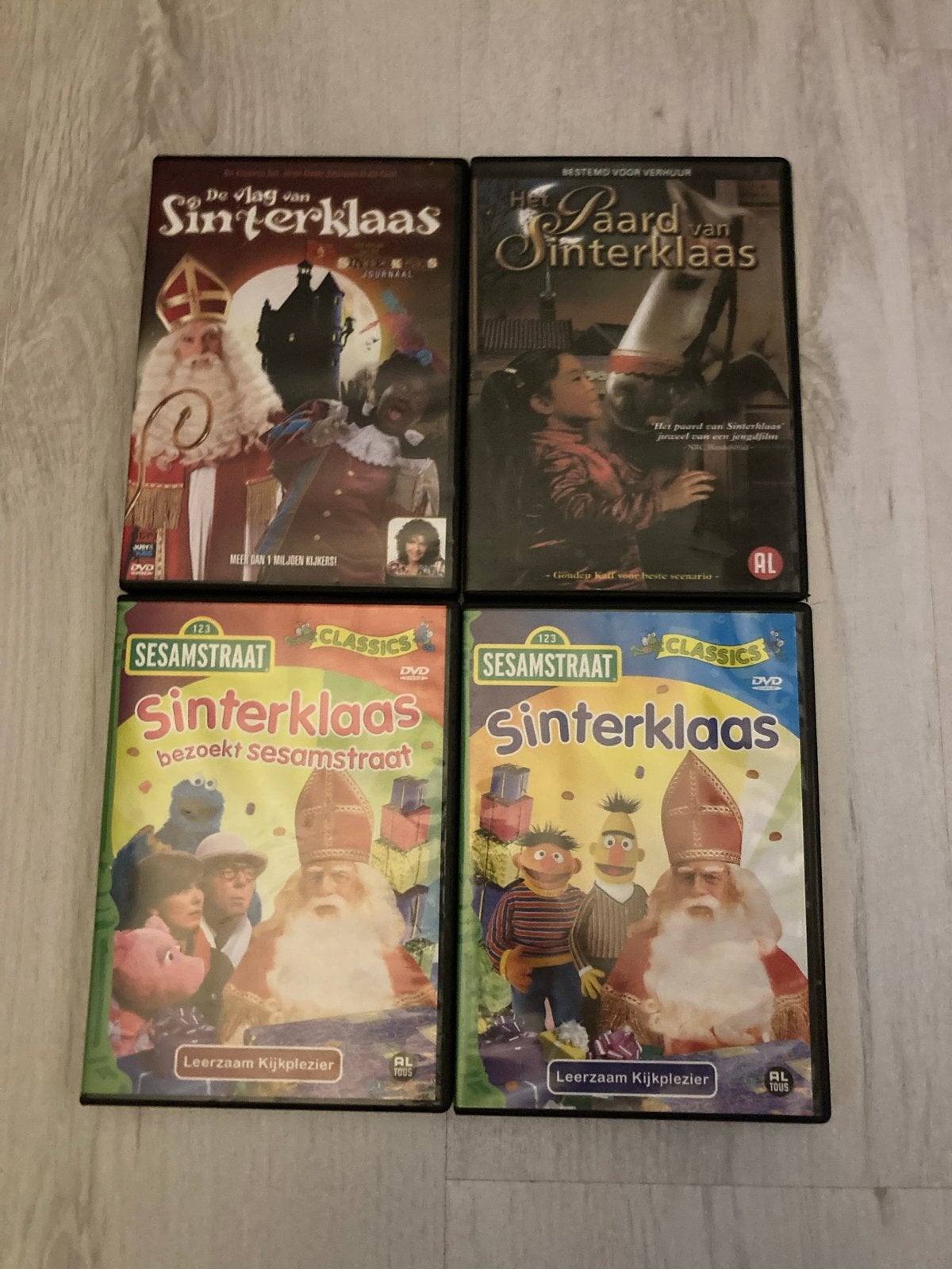 Sinterklaas DVD collectie: 4 films voor de feestdagen, Gebruikt, Verzamelbox, Alle leeftijden, Nederlands