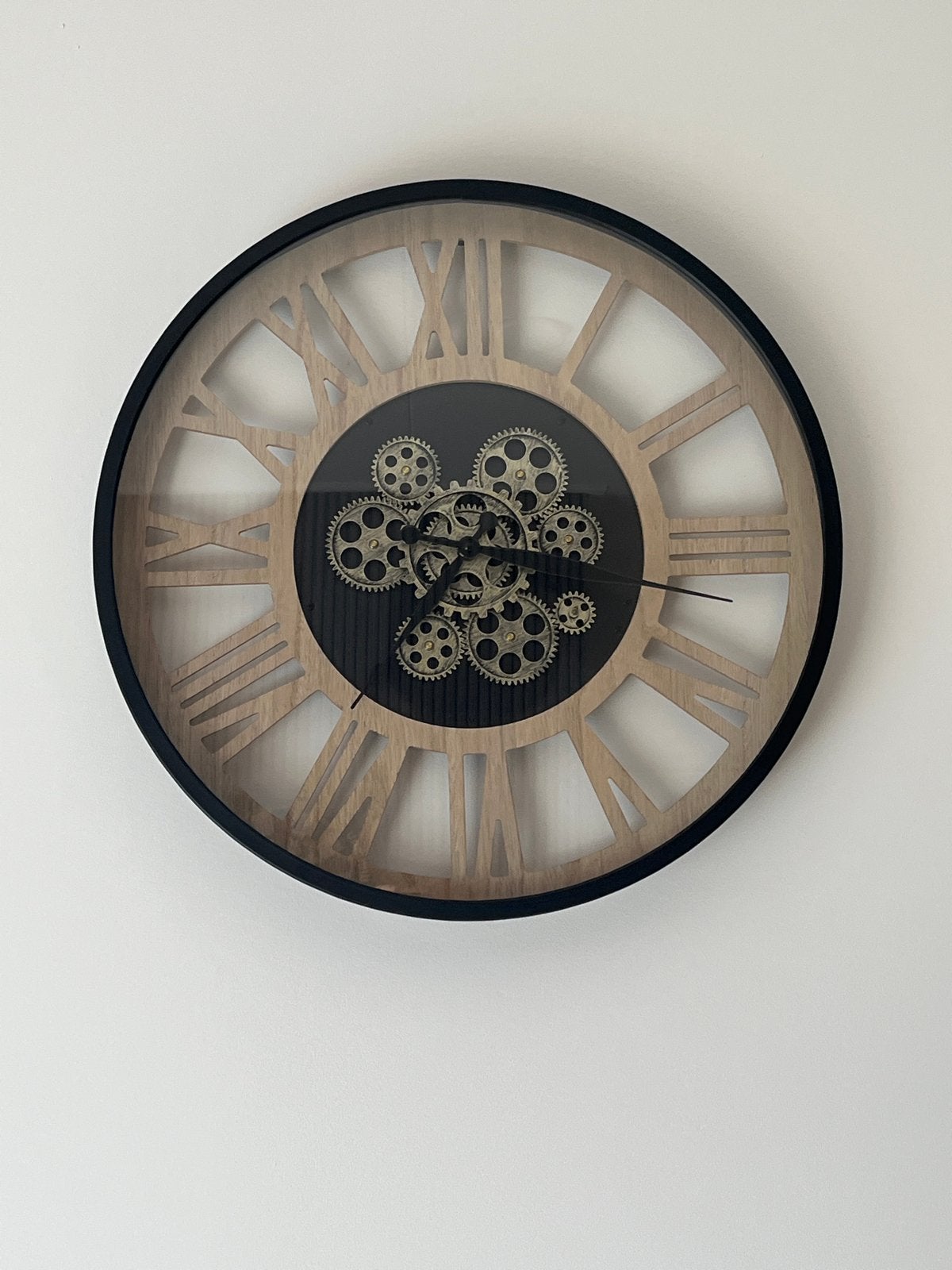 Grote wandklok met bewegende tandwielen - 57cm, Huis en Inrichting, Woonaccessoires | Klokken, Analoog, Werkt op batterijen, Ophalen of Verzenden
