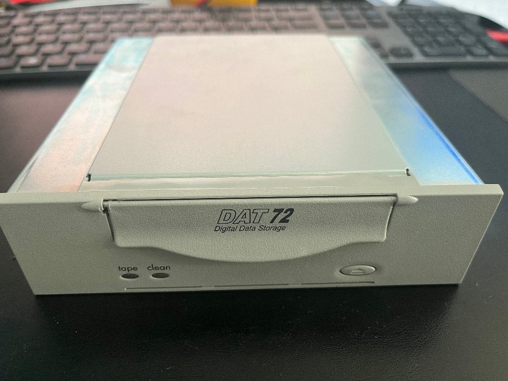 HP DAT72 drive SCSI LVD 68-Pin 36/72GB, Computers en Software, Optische drives, Intern, Ophalen of Verzenden, Zo goed als nieuw