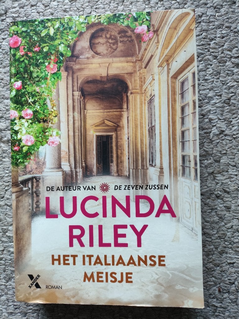 Lucinda Riley Het Italiaanse meisje, Ophalen of Verzenden, Zo goed als nieuw, Lucinda Riley