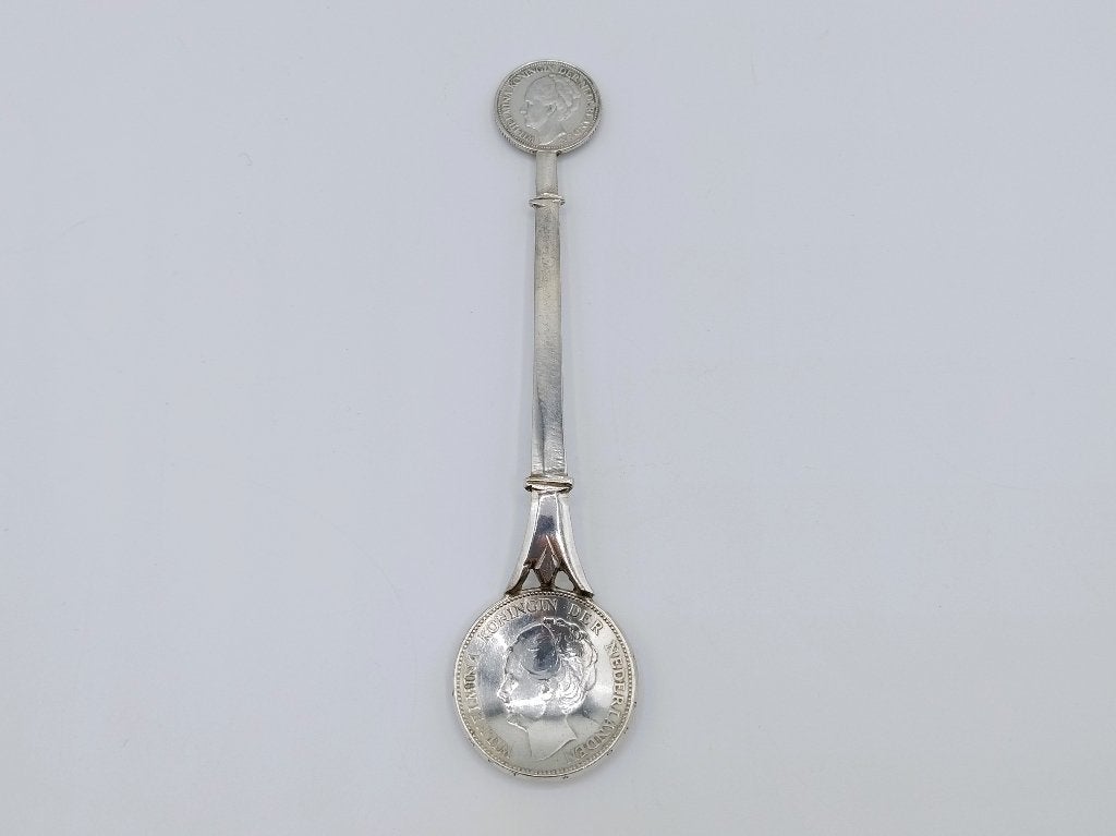 Zilveren muntlepel, gulden en kwartje Wilhelmina, 1930, Verzenden