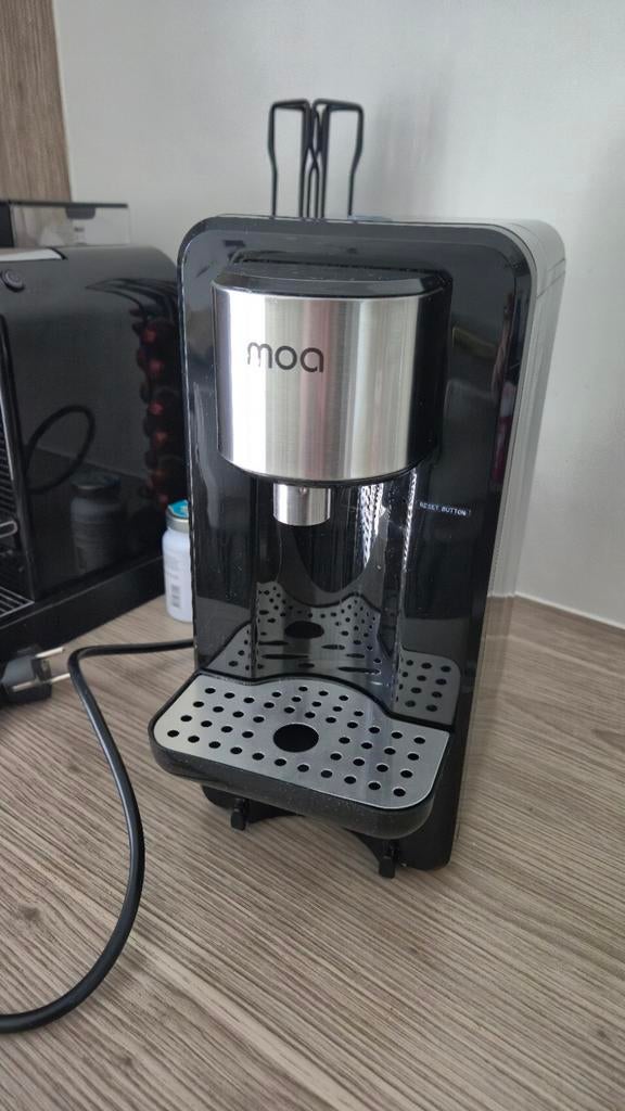 MOA Heetwaterdispenser 2,5 liter, Ophalen, Zo goed als nieuw