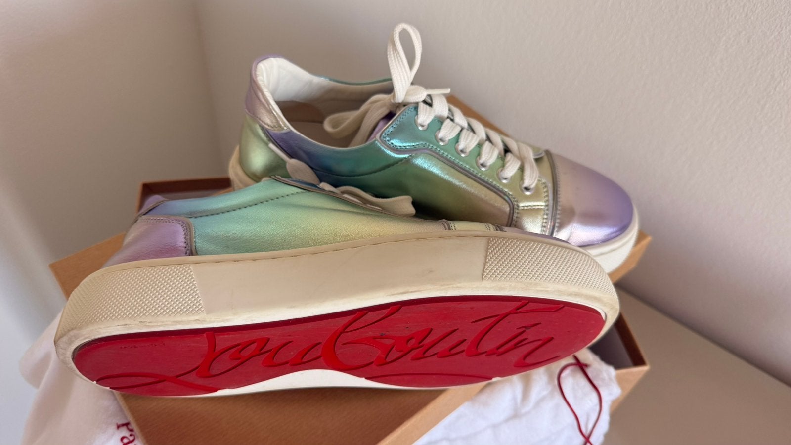 Christian Louboutin multi coloured metallic, Kleding | Dames, Ophalen, Zo goed als nieuw, Sneakers of Gympen