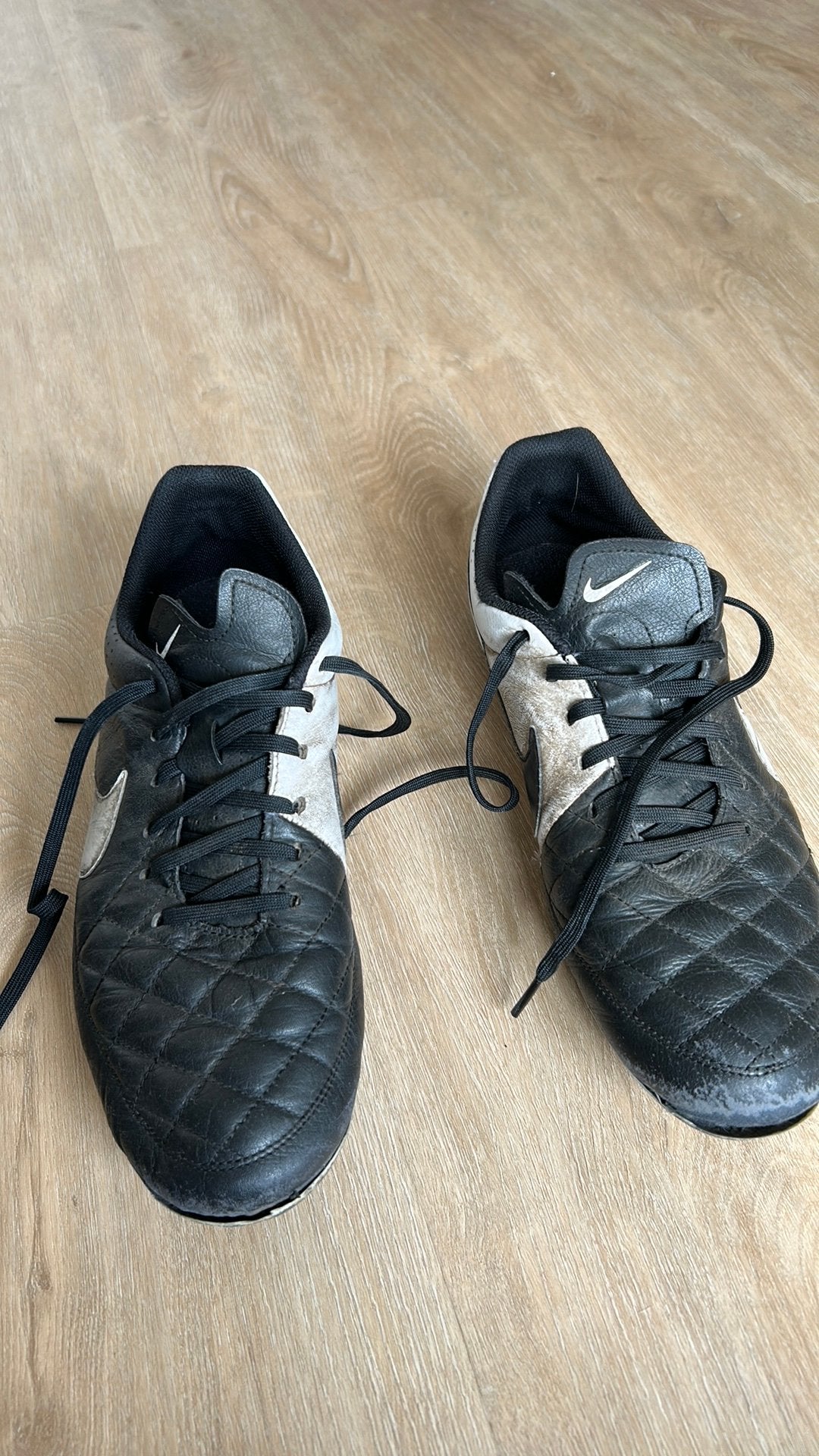 Voetbal schoenen nike maat 45, Ophalen, Gebruikt, Schoenen