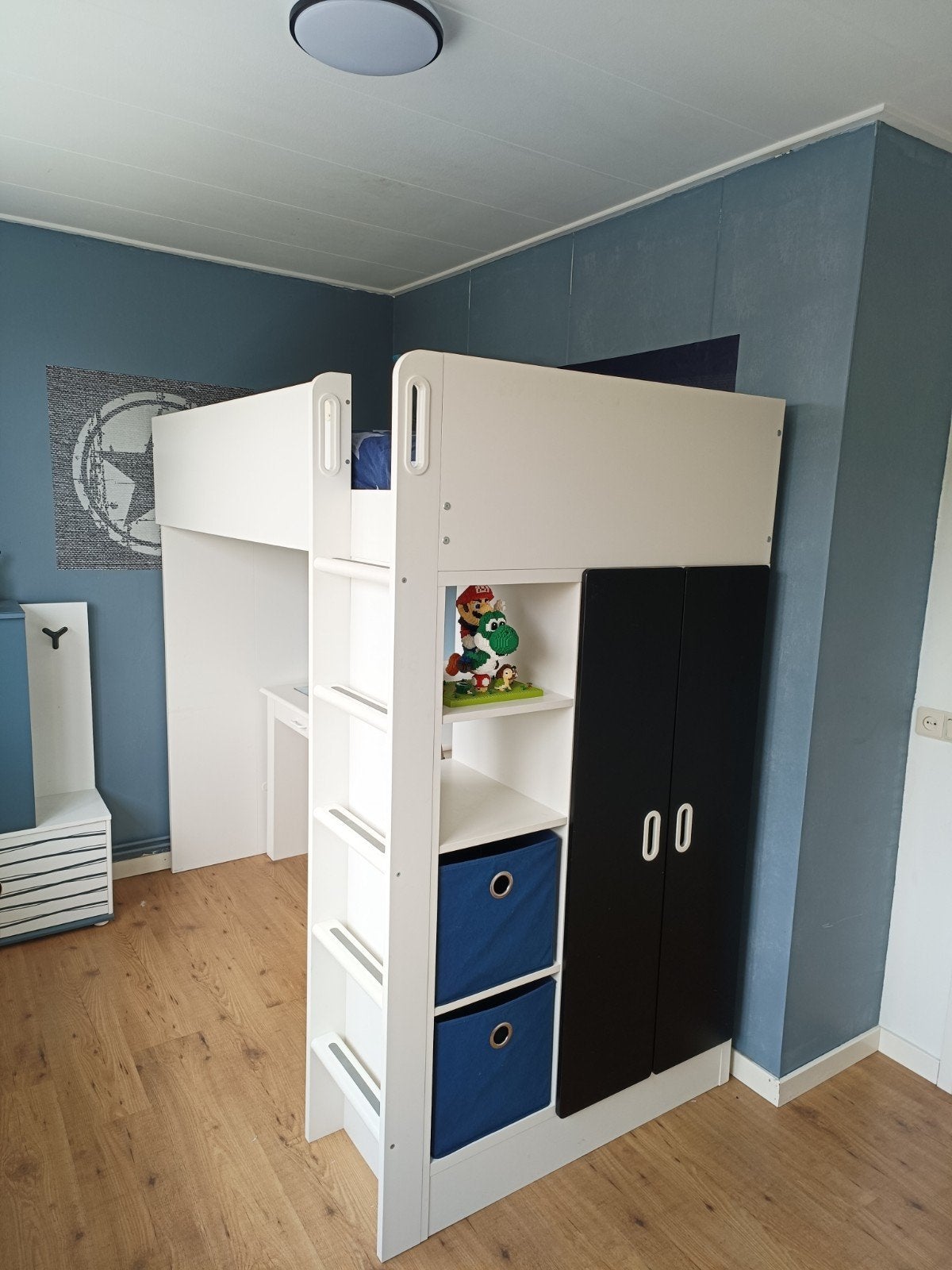 Hoogslaper IKEA met kledingkast - Wit/zwart, Ophalen, 85 tot 100 cm, Gebruikt, Hoogslaper of Stapelbed