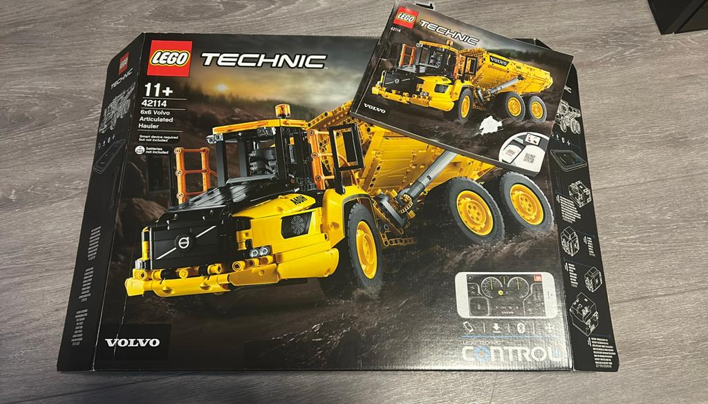 Lego Technic 42114 6x6 Volvo Articulated Hauler, Kinderen en Baby's, Speelgoed | Duplo en Lego, Ophalen of Verzenden, Zo goed als nieuw