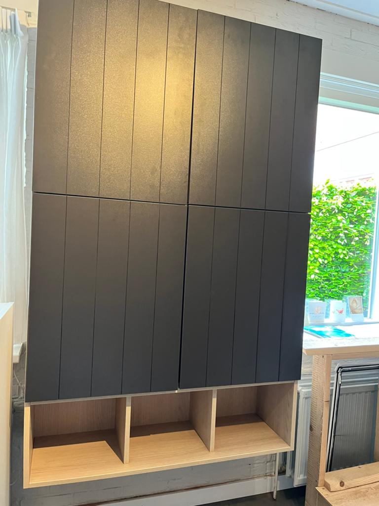 Tv wandkast maatwerk, Ophalen, Overige materialen, Met deur(en), Zo goed als nieuw