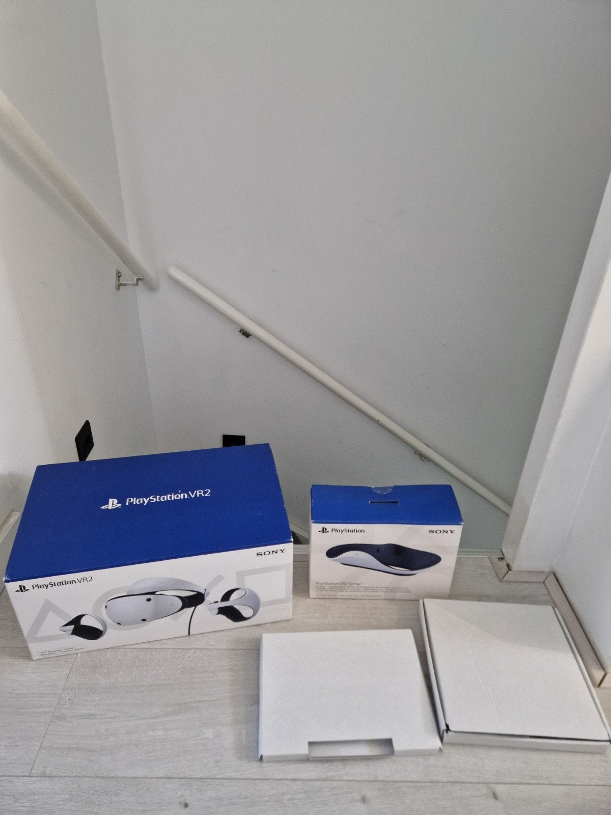 PS VR2 Sony set voor PS5 + origineel Sony oplaadstation, Ophalen of Verzenden, Zo goed als nieuw