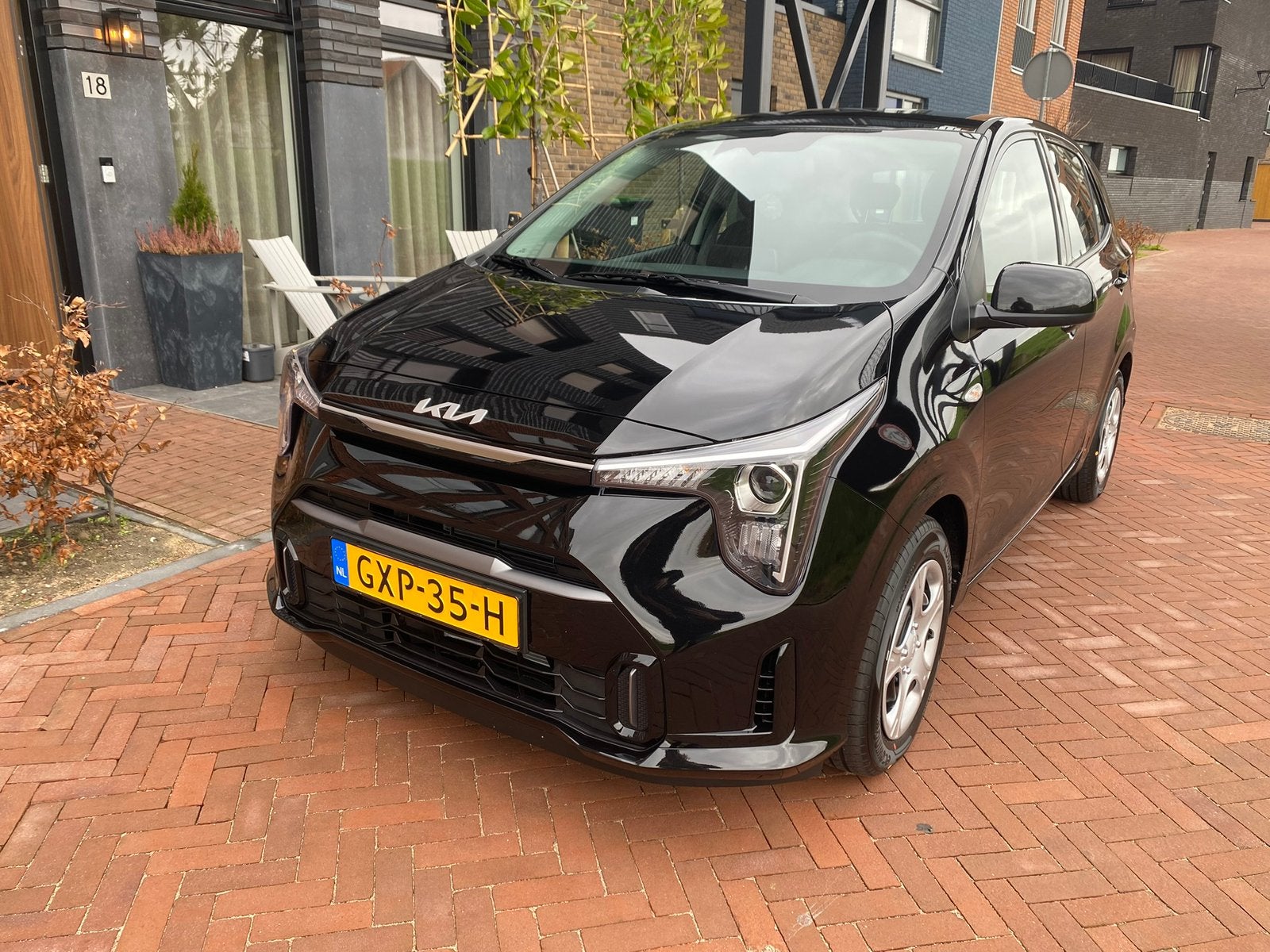 Private lease contract ter overname Kia Picanto 2025, Voorwielaandrijving, Stof, Zwart, 4 stoelen