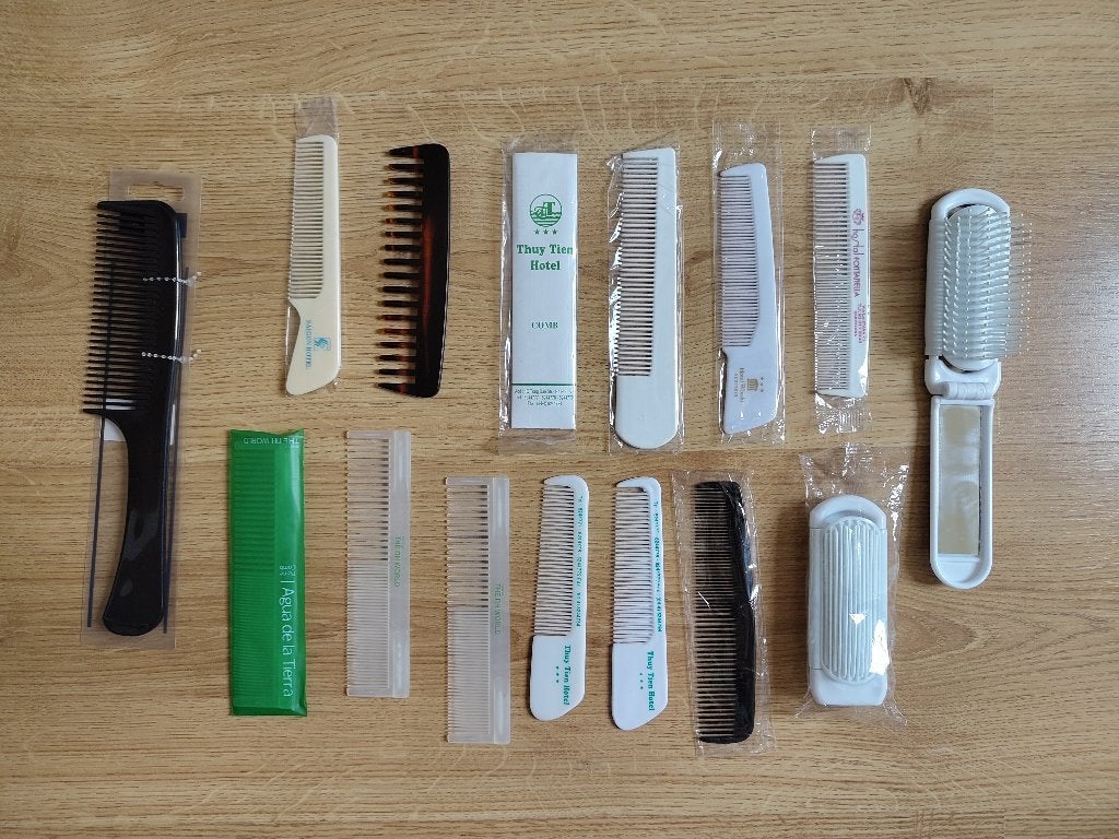 Kammen (13) en borstels (2) nieuw, Ophalen of Verzenden, Nieuw, Kam of Borstel