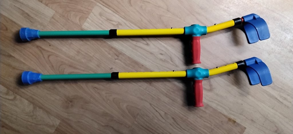 Thuasne elleboogkrukken voor kinderen, Ophalen, In hoogte verstelbaar, Zo goed als nieuw