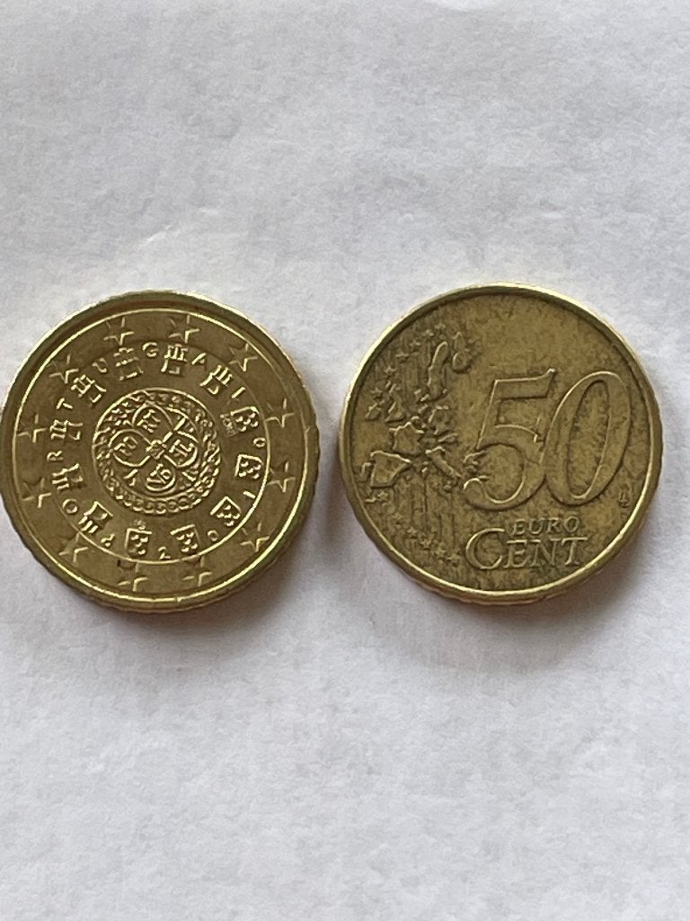Portugal Euro munten 2 van 50  1 van 2010 en 2002., Postzegels en Munten, Munten | Europa | Euromunten, Ophalen of Verzenden, Portugal