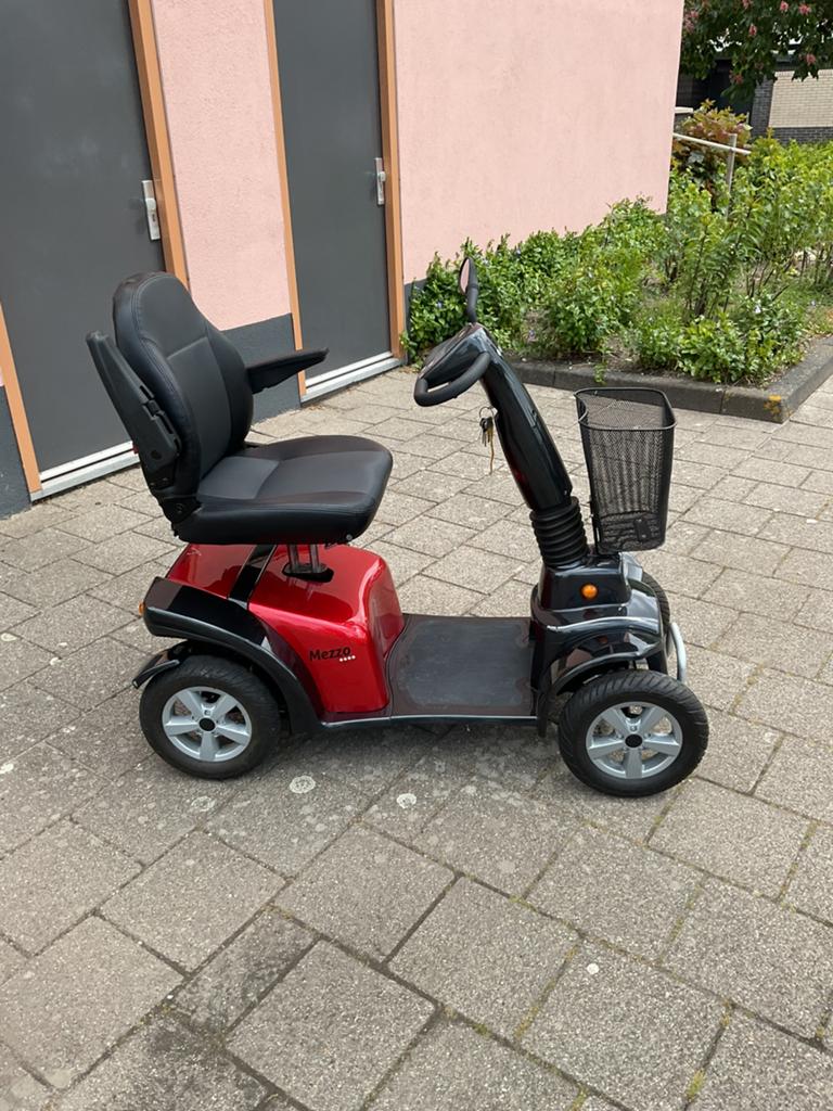 Scootmobiel Mezzo 4 rosso, Diversen, Brommobielen en Scootmobielen, Life and Mobility, Gebruikt, Ophalen of Verzenden, 46 km of meer