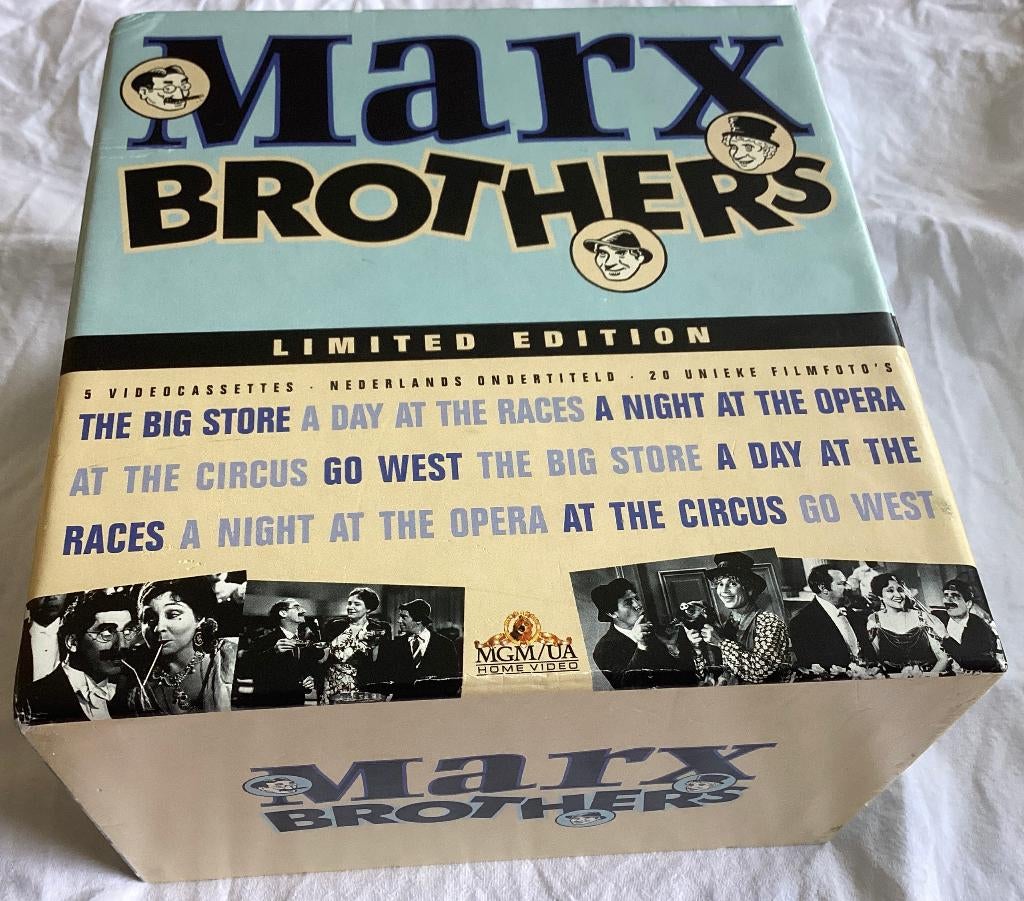 Marx Brothers Limited Edition Videocassettes + Foto's, Vanaf 12 jaar, Ophalen of Verzenden, Gebruikt, Actie en Avontuur