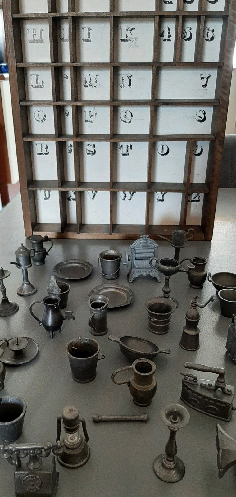 letterbak met tinnen miniatuur, Antiek en Kunst, Ophalen of Verzenden