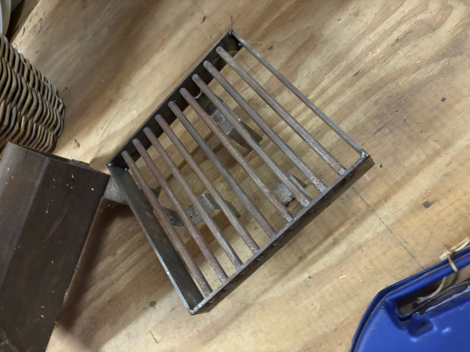 Robuuste Rocket Stove - Ideaal voor buiten koken, Ophalen, Gebruikt, Vuurkorf