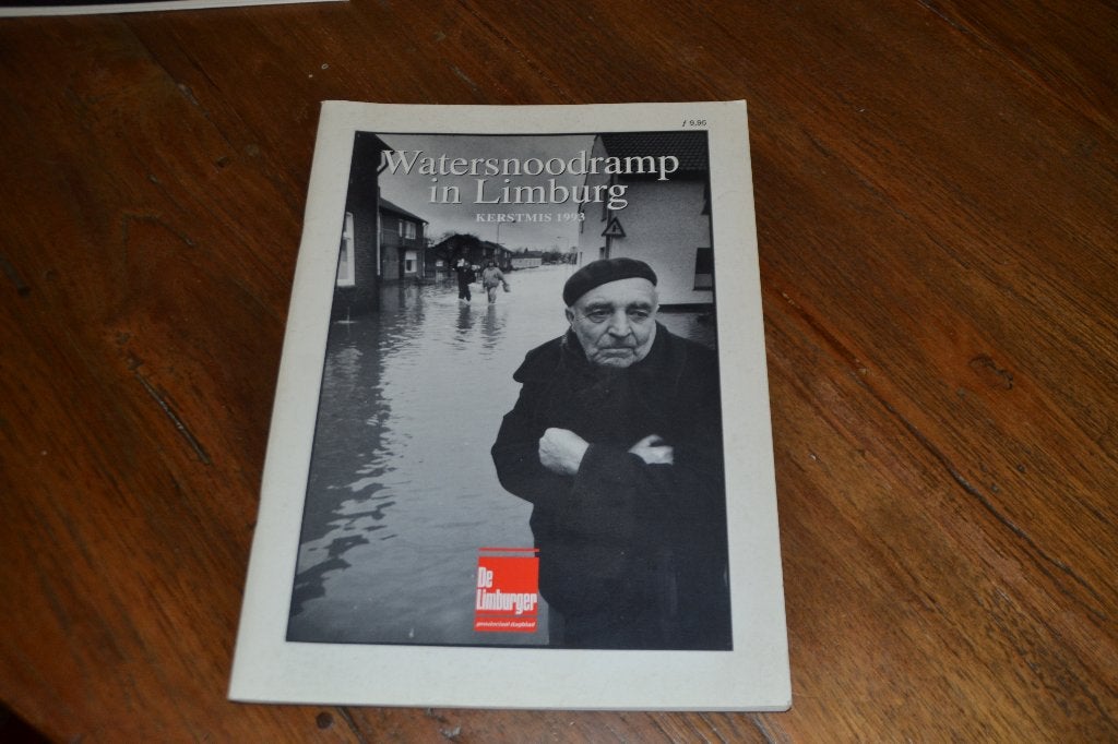 De Limburger - Watersnoodramp Kerstmis 1993, Ophalen of Verzenden, 20e eeuw of later, Gelezen