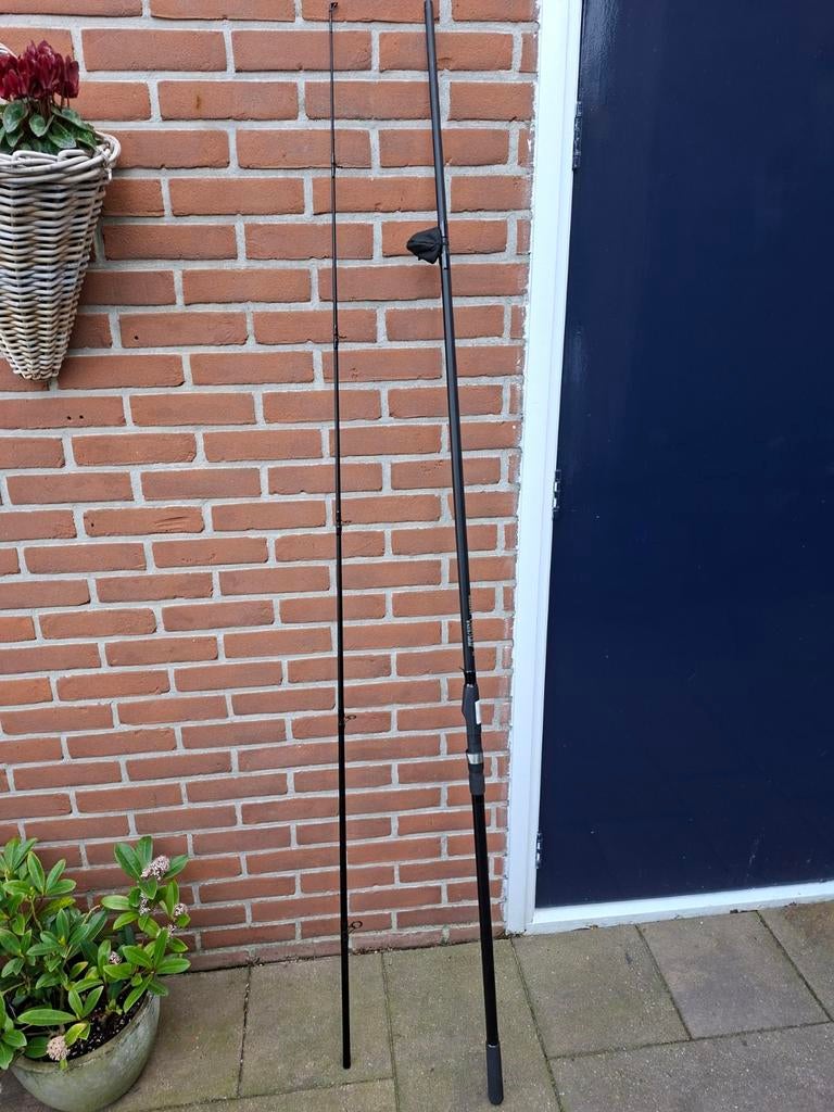 Black Phantom hengel 12 ft 2.75/3.00 lbs, Ophalen, Zo goed als nieuw, Werphengel