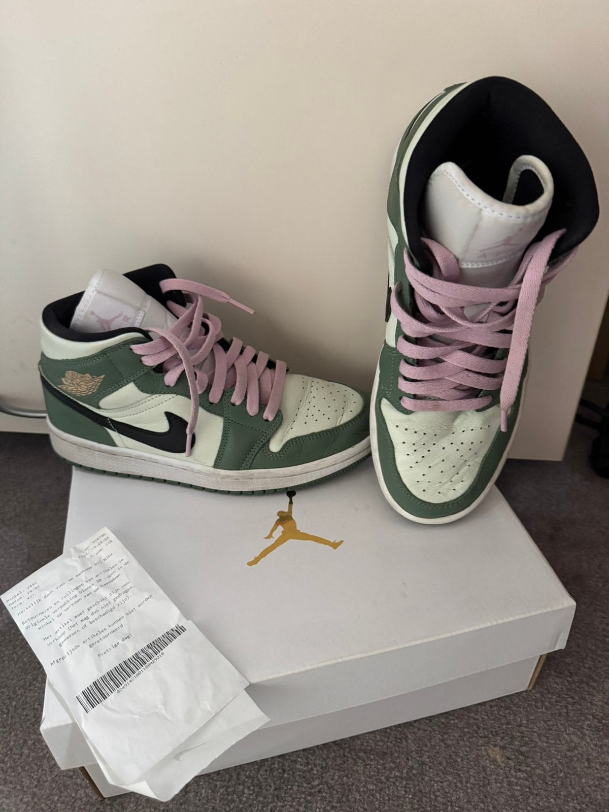 Nike Air Jordan, Kleding | Dames, Schoenen, Ophalen, Zo goed als nieuw, Zwart, Sneakers of Gympen