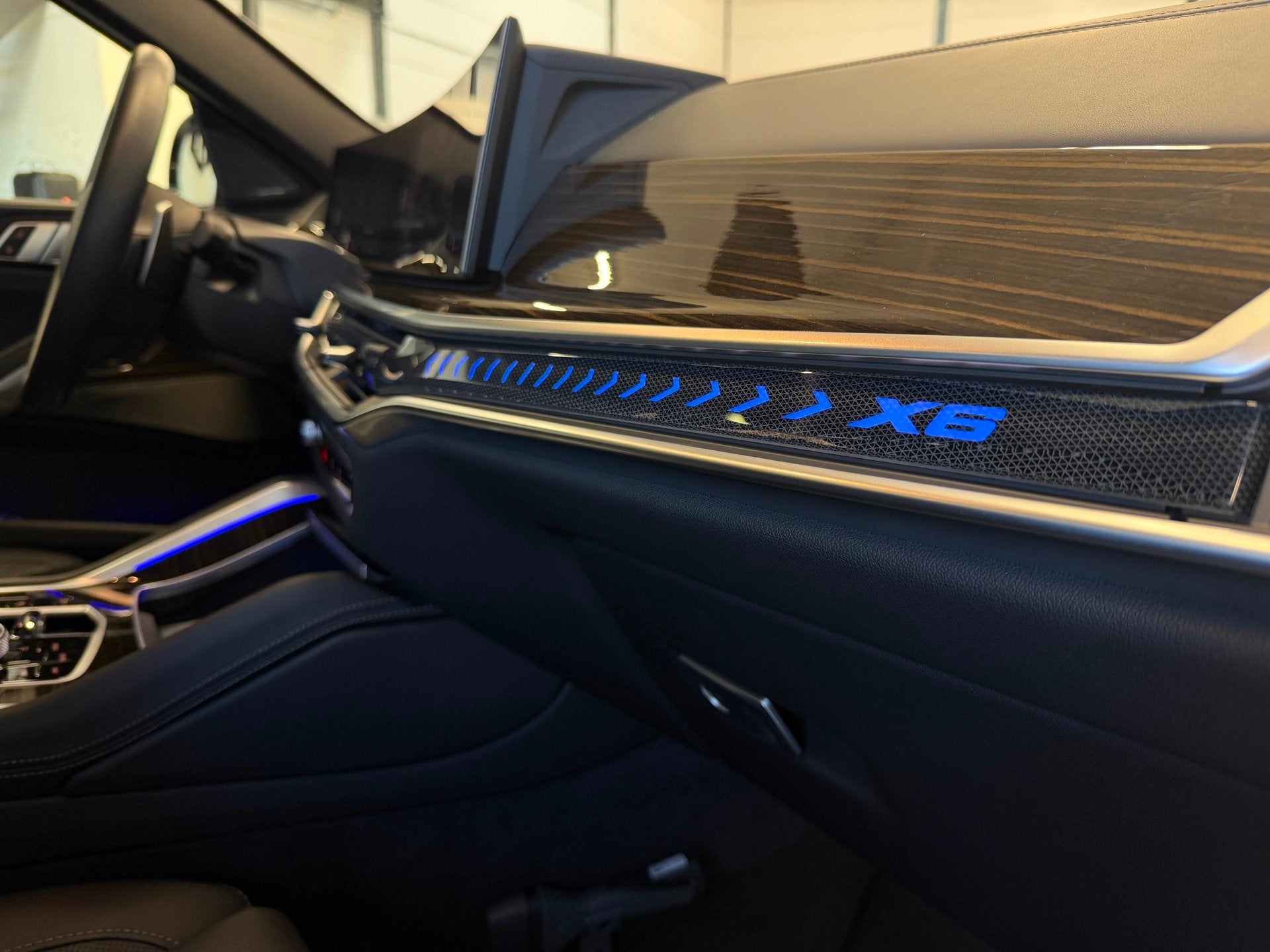 Foto 22 van BMW X6 XDrive40i|St.Koeling|Pano|Massage|Softclose|Skylounge