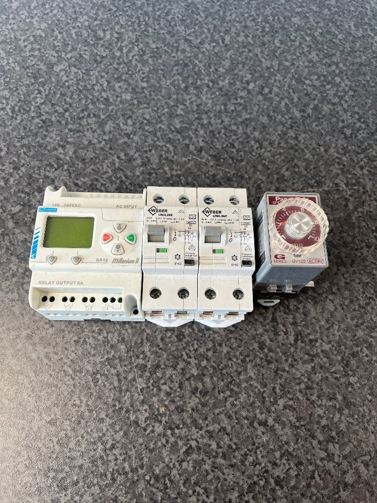 Crouzet SA12 Millenium2 controller 2x Weber aardlek + DV1202, Ophalen of Verzenden, Gebruikt