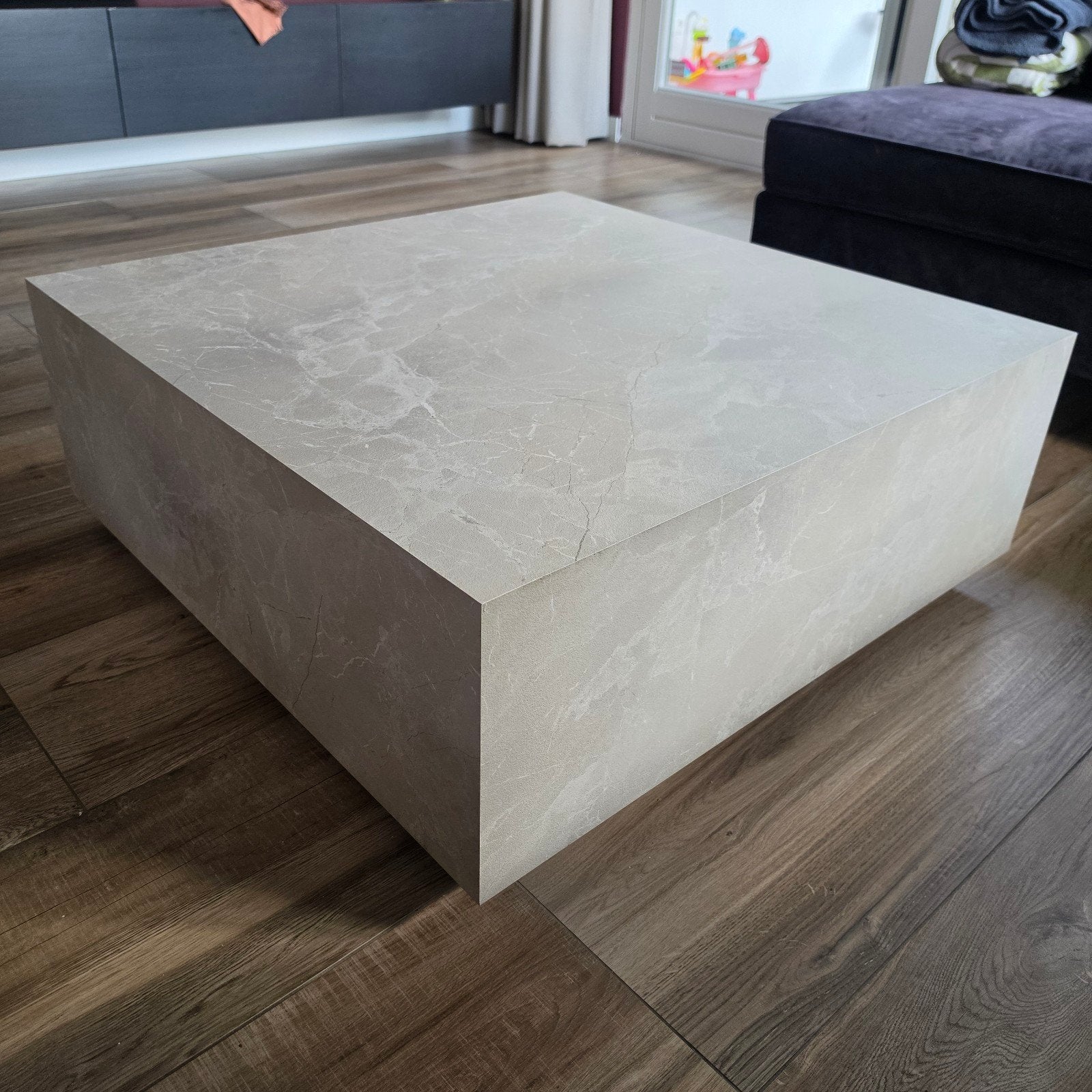 Salontafel met marmer patroon - zo goed als nieuw, Ophalen, Overige materialen, 50 tot 100 cm, Vierkant