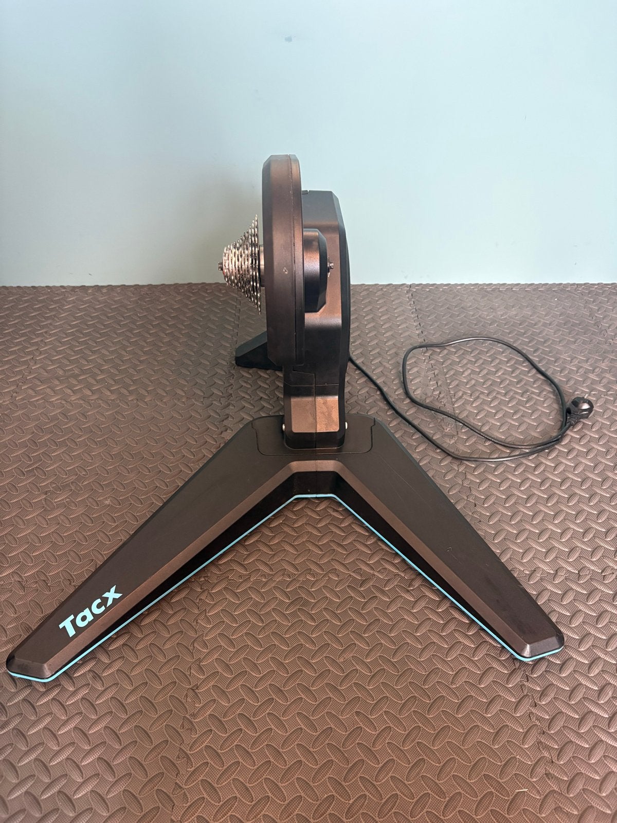 Tacx Flux 2 Smart fietstrainer, Aluminium, Zo goed als nieuw, Meer dan 20 versnellingen, Ophalen