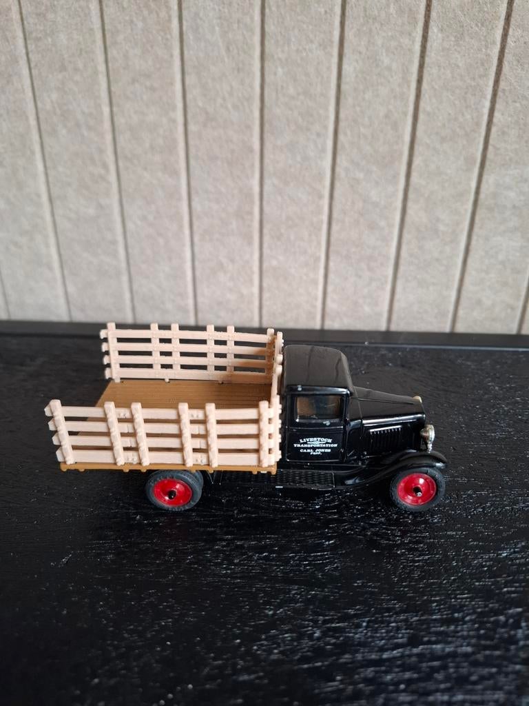 ERTL 1930 Chevrolet Stake Truck Modelauto, Ophalen of Verzenden, Zo goed als nieuw