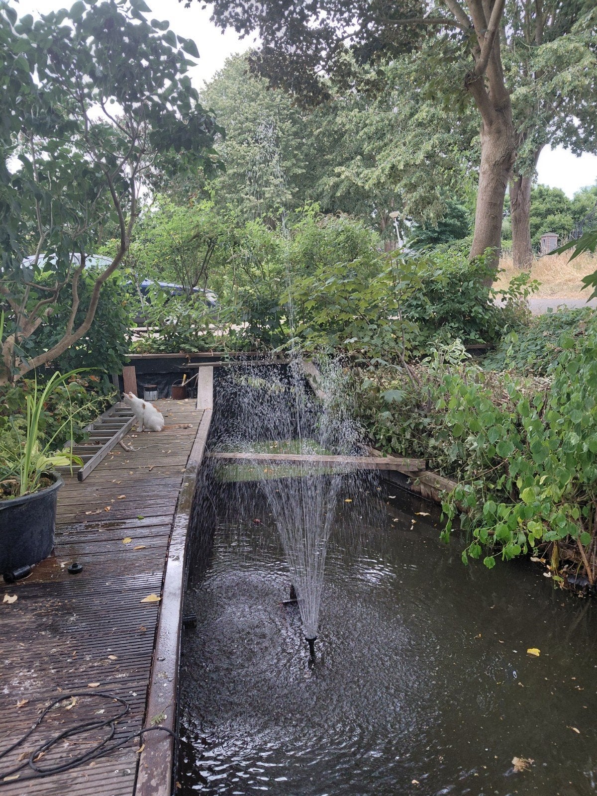 Zeer mooie fontein opzetstuk, sproeikop sproeistuk Vulkaan 3, Ophalen of Verzenden, Zo goed als nieuw, Kunststof, Fontein