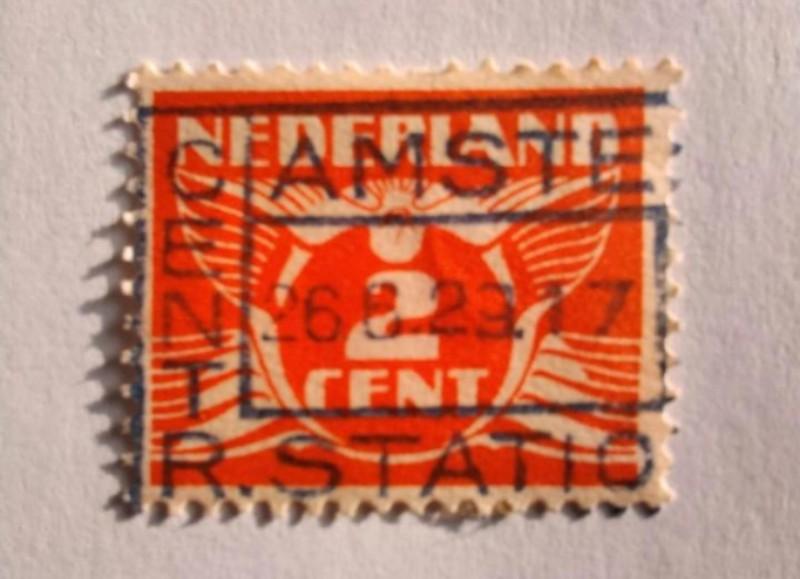 GEZOCHT: Postzegel 27.1.29 Centraal Station Amsterdam, Ophalen of Verzenden