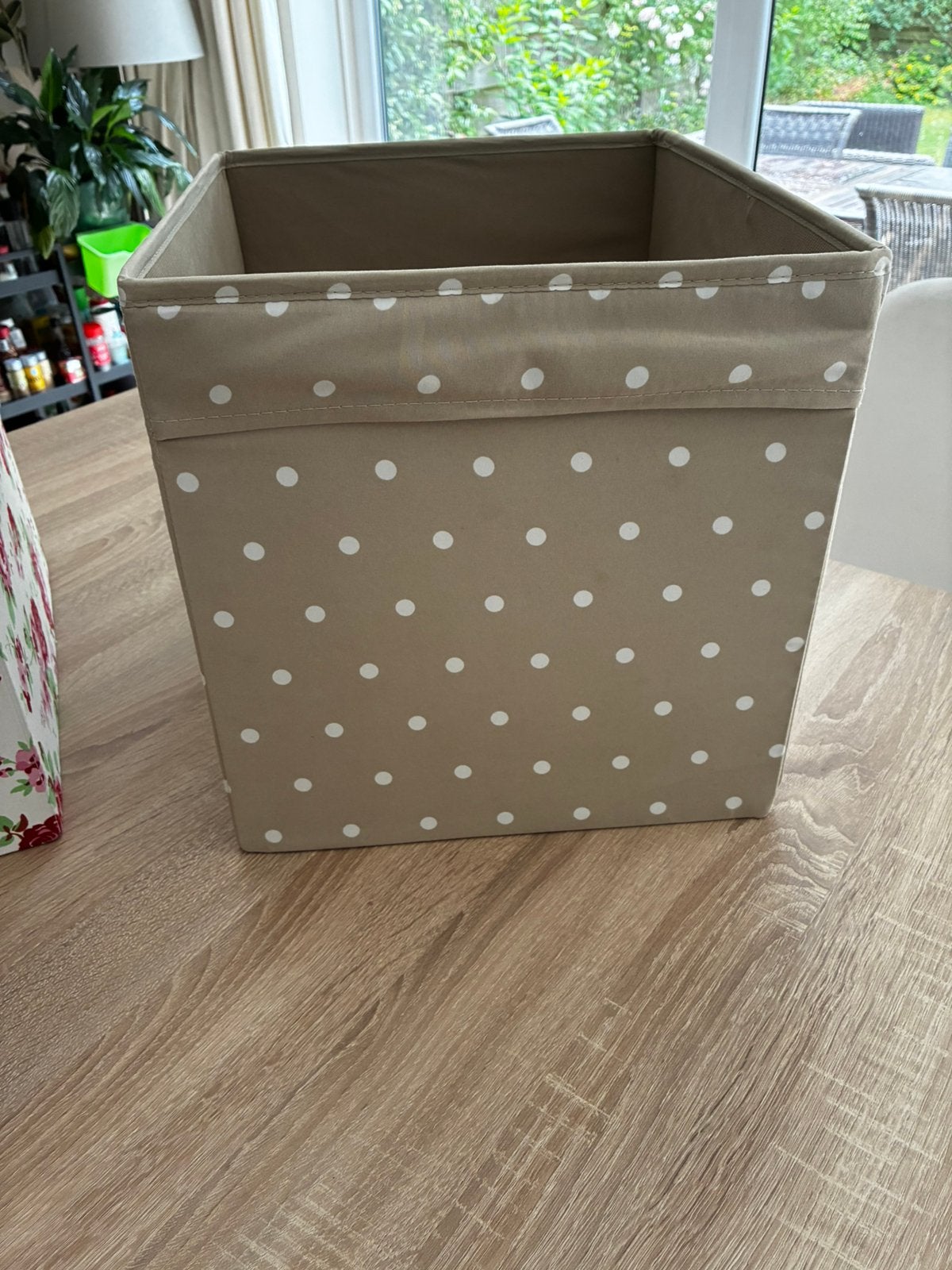 3 x Vakkenkast bakken beige met witte stippen, Ophalen, Gebruikt, Minder dan 50 cm