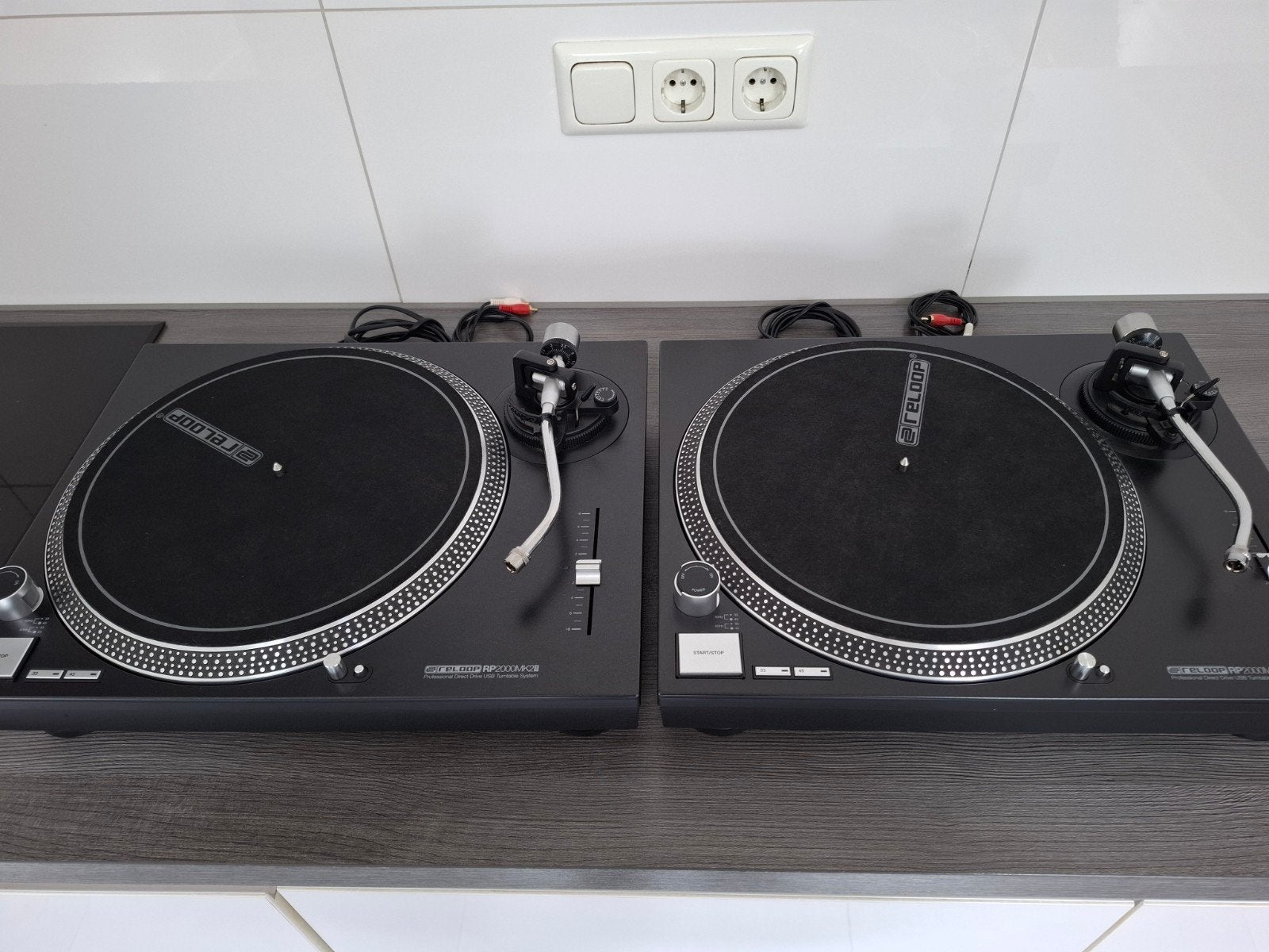 Reloop RP2000MK2B Platenspelers (set van 2), Pitch-regelaar, Zo goed als nieuw, Platenspeler, Ophalen
