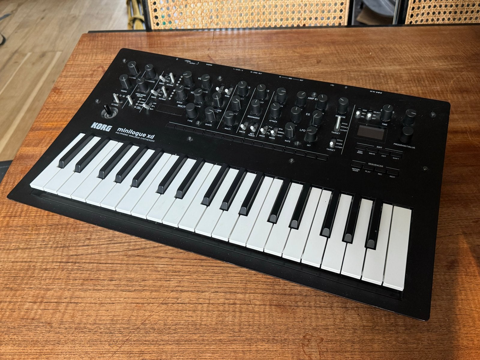 Korg Minilogue xd - Polyfone Analoge Synthesizer, Korg, Zo goed als nieuw, Met midi-aansluiting, Overige aantallen