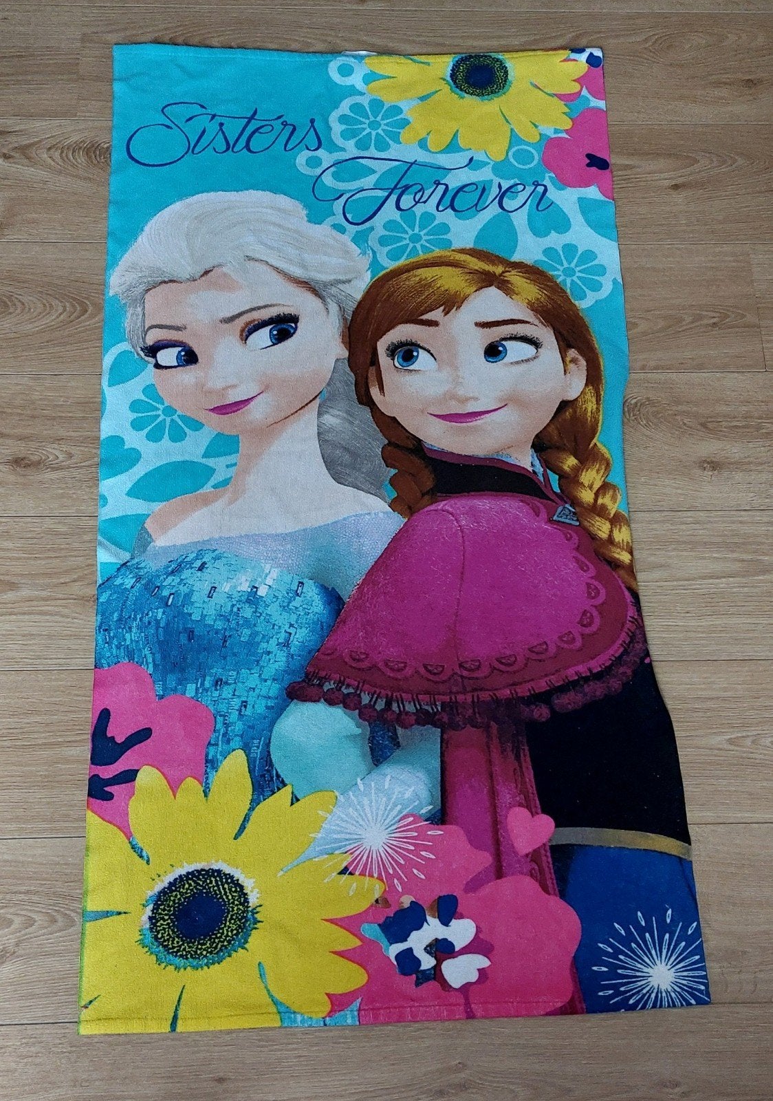 elsa en anna handdoek frozen (klein prijsje), Ophalen of Verzenden, Zo goed als nieuw, Meisje, Zwem-accessoire