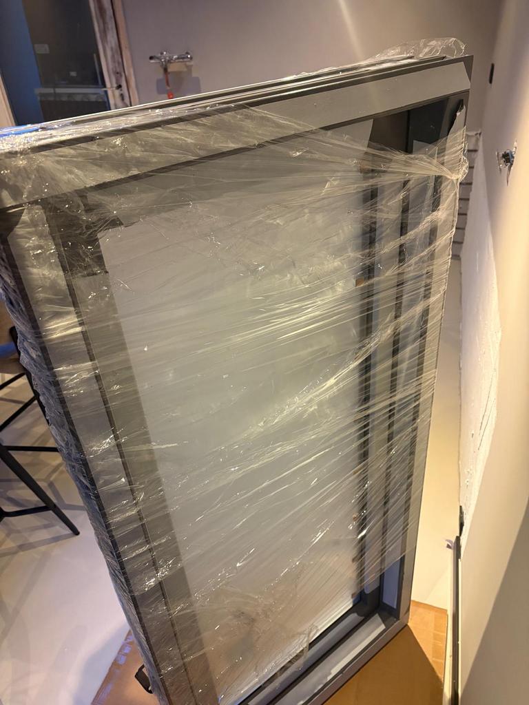 Nieuw Kunststof Kozijn Aluplast Ideal 7000 NL - Grijs/Wit, Doe-het-zelf en Verbouw, Glas en Ramen, Nieuw, Gevelraam of Ruit, 120 tot 160 cm