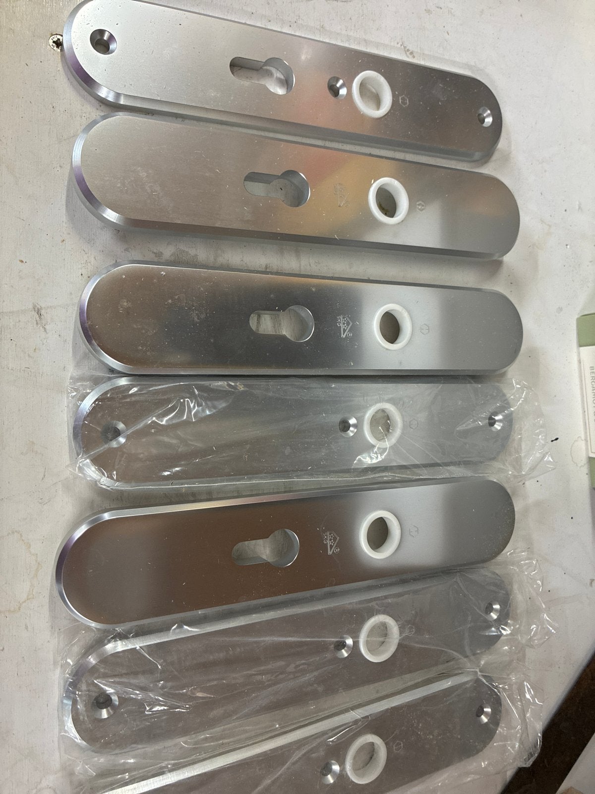 SKG*** Veiligheidsbeslag 6 stuks, Ophalen of Verzenden, Nieuw, Rvs, Overige typen