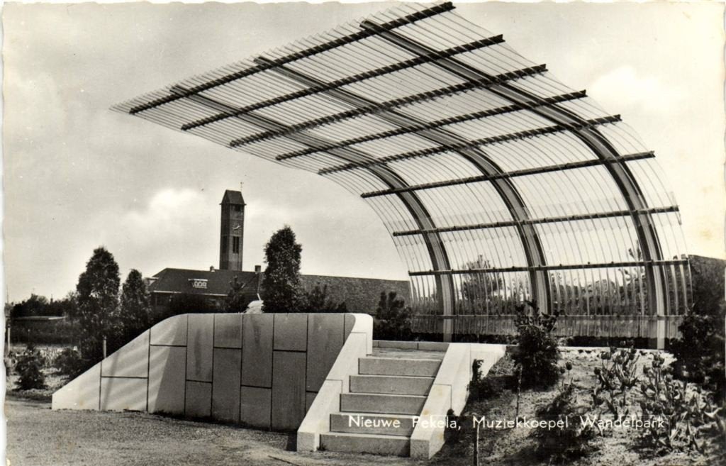 Nieuwe Pekela, Muziekkoepel Wandelpark - ongelopen, Verzamelen, Ansichtkaarten | Nederland, Ophalen of Verzenden, 1960 tot 1980