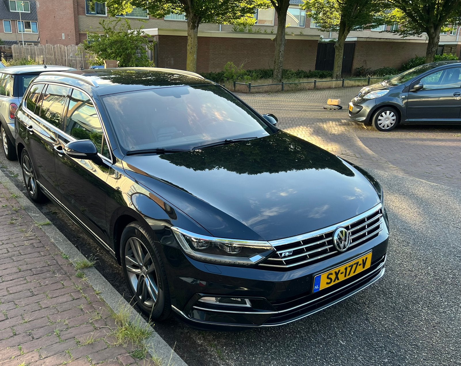 Volkswagen Passat R-Line 1.4 TSI DSG te koop – juni 2018, Auto's, 125 pk, 1341 kg, 4 cilinders, Zwart