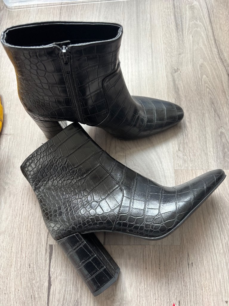 Mango laarsjes maat 37, Kleding | Dames, Ophalen of Verzenden, Zo goed als nieuw, Zwart