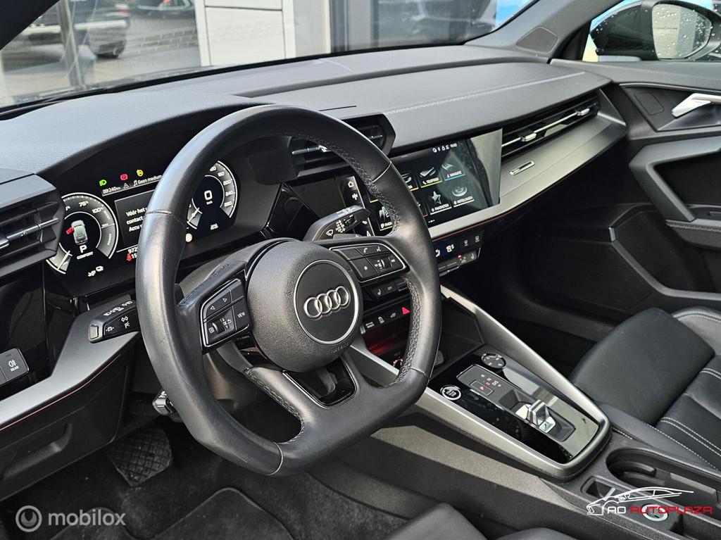 Audi A3 Sportback 40 TFSI e Edition Panorama/HUD/Memory/Sfee, Zwart, 4 cilinders, 1535 kg, Leder