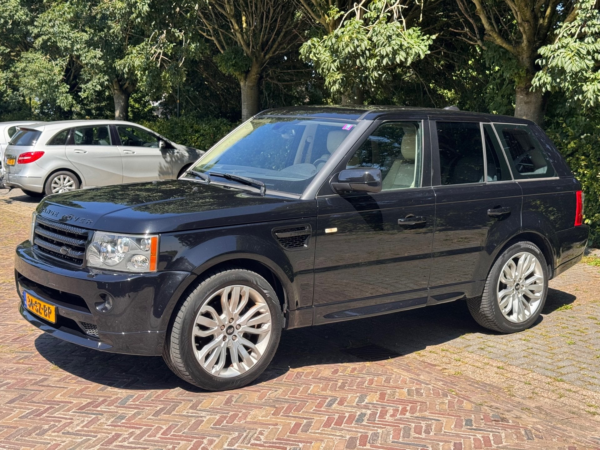 Land Rover Range Rover Sport 4.2 V8 Supercharged uit 2005, Automaat, 4197 cc, 390 pk, Zwart